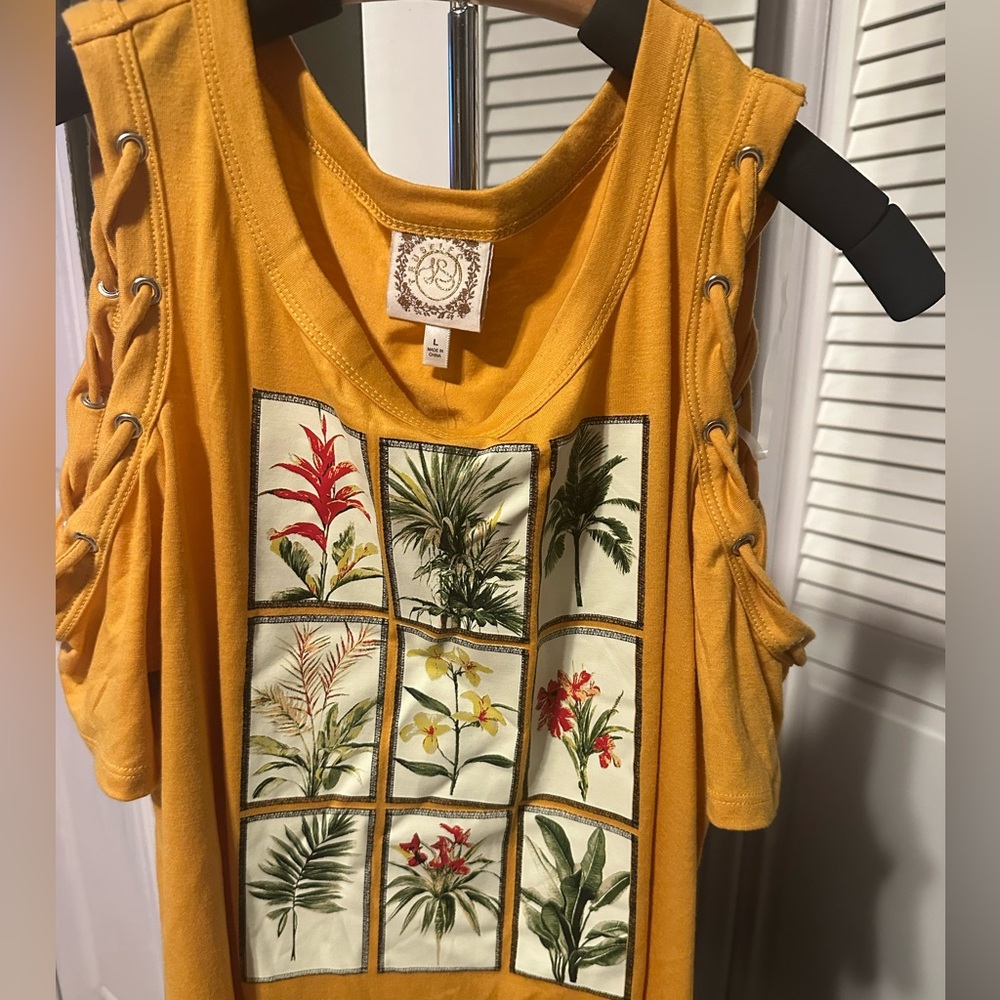 Gold Sleeveless Cut Out T-Shirt Blouse